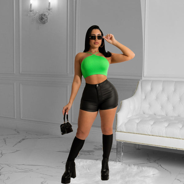 Chic Leather Shorts for Summer & Fall Styling