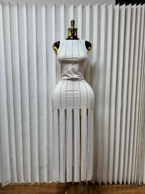 Beaded Sleeveless Round Neck Slim Fit Maxi Dress for Formal Evening Parties
