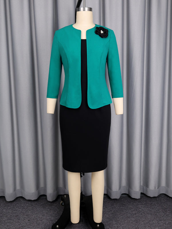 Plus Size Green Floral Round Neck Short Sleeve Blazer Top for Career Wear