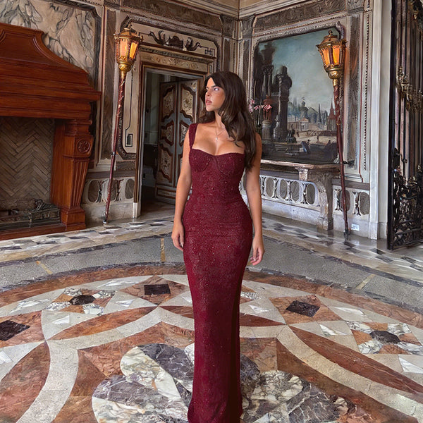 Luxury High-Slit Strap Evening Gown for Formal Events