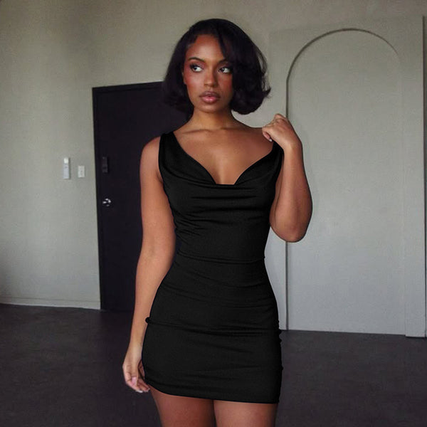 Low-Back Chain-Trim Sleeveless Dress for Summer Outings