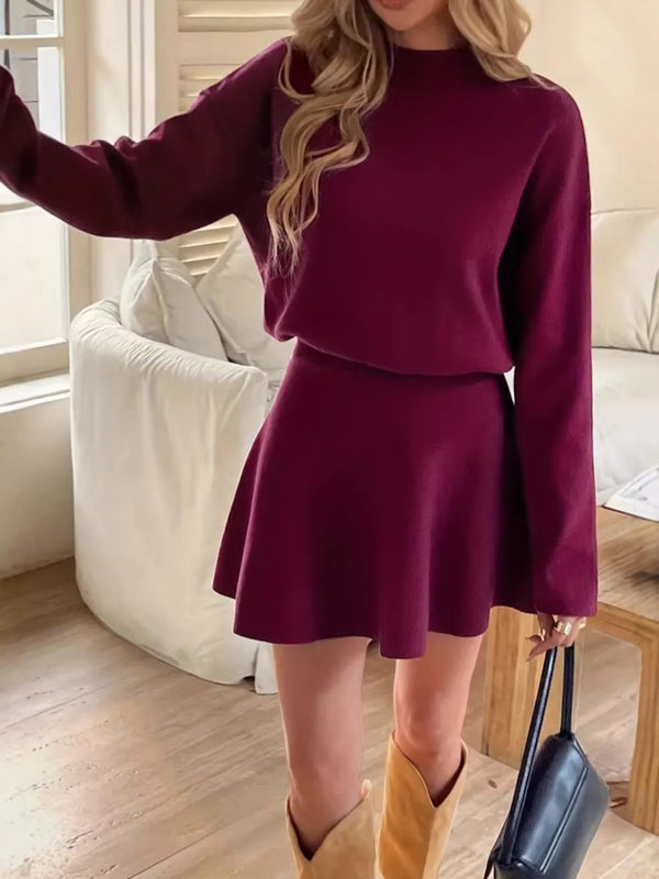 Long Sleeve High-Neck Pleated Knit Skirt