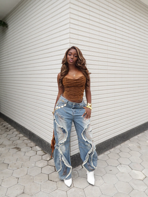 Ripped Raw Edge Denim Jeans for Casual Streetwear