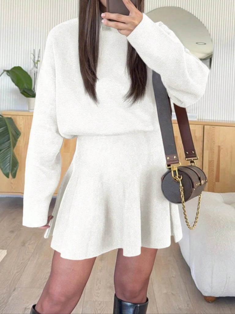 Long Sleeve High-Neck Pleated Knit Skirt
