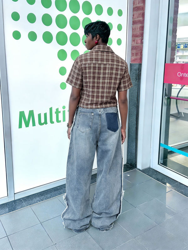 Raw Edge Multi-Pocket Washed Denim Jeans for Streetwear